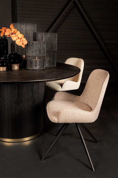 Xelle bruine eettafel