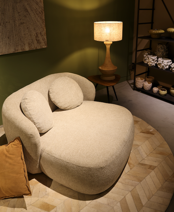 Aphrodite Cream Loveseat Fauteuil