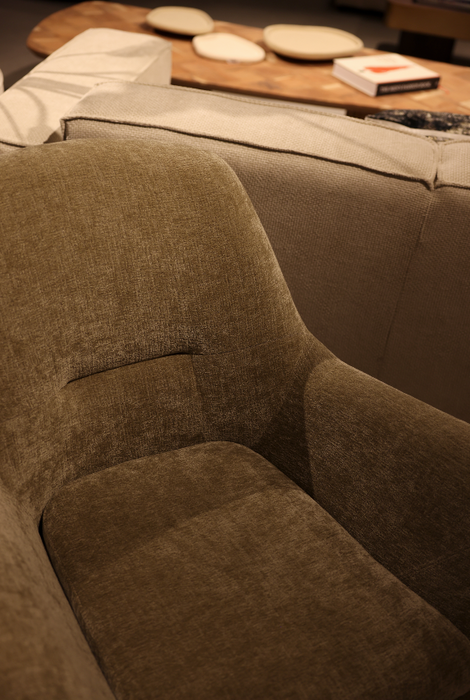 Donny Cream fauteuil zwarte houten poten