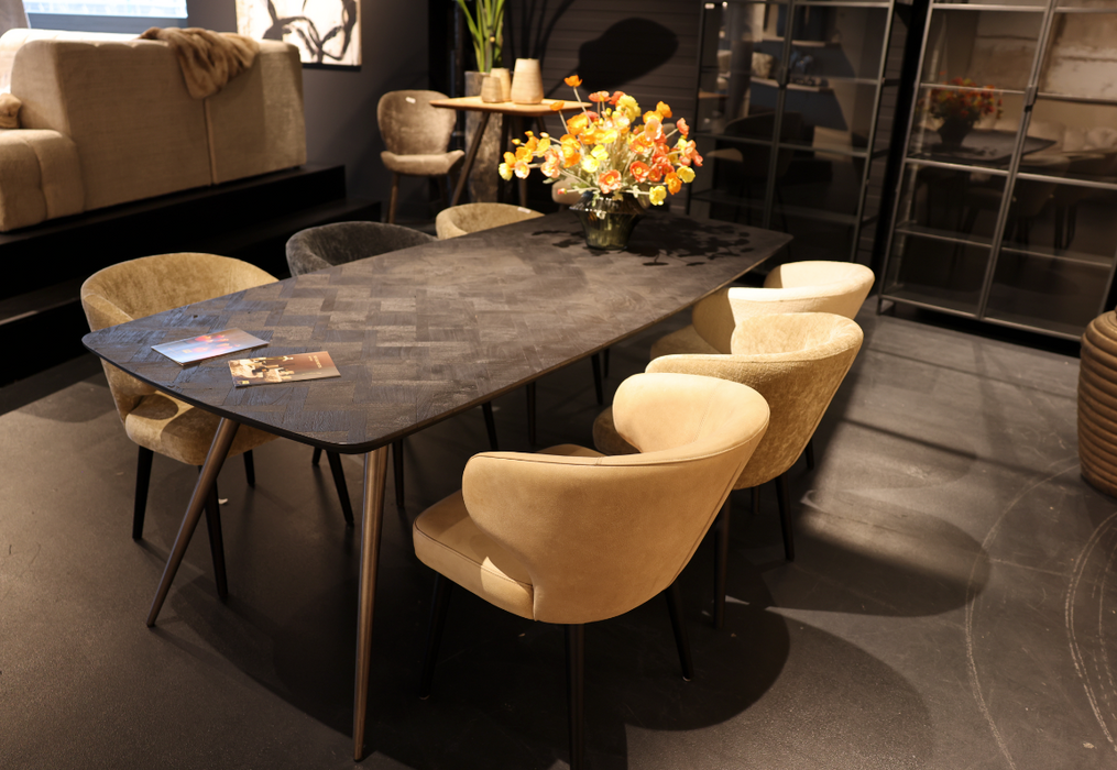 Fieron Zwarte acaiahouten eettafel ovaal 240cm