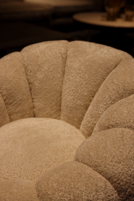 Daisy fauteuil crème goud onderstel draaibaar