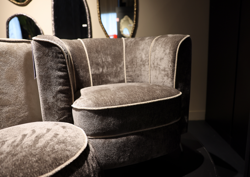 John Grey fauteuil Aphrodite
