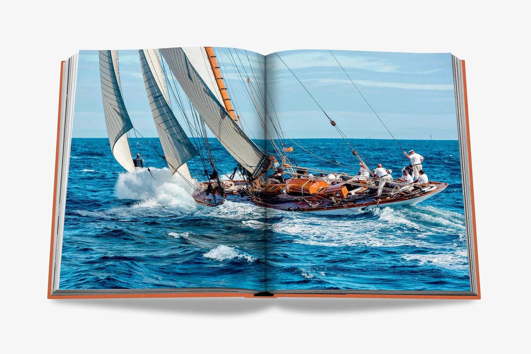 Assouline - St. Tropez Tafelboek